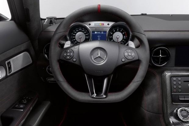 Mercedes-SLS-AMG-Black-Series-9[2]