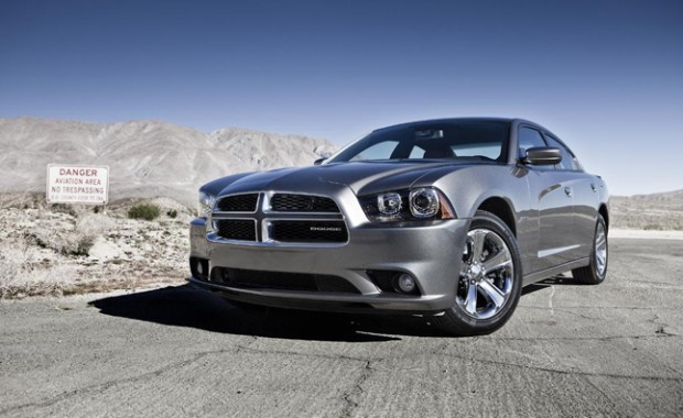 2013-Dodge-Charger-beauty_rdax_646x396