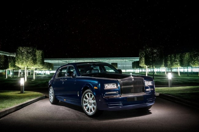 Rolls-Royce-Bespoke-Celestial-Phantom-with-446-Diamonds-2-1024x683-650x433.jpg