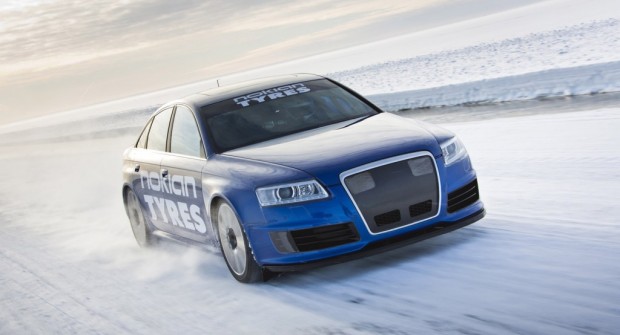 nokian-tyres-audi-rs-6-driven-to-208-6-mph-on-ice_100421790_l