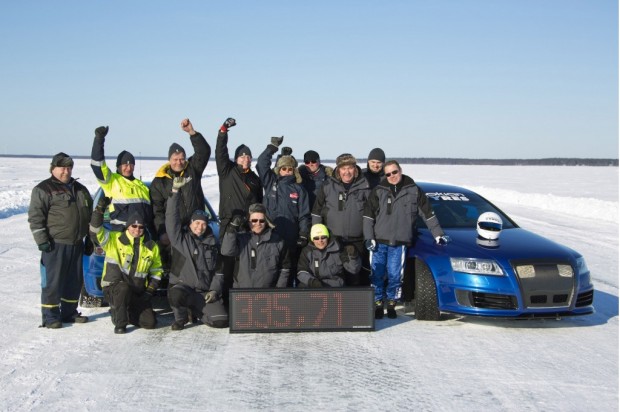 nokian-tyres-audi-rs-6-driven-to-208-6-mph-on-ice_100421795_l