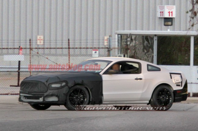 2015-ford-mustang-spied00