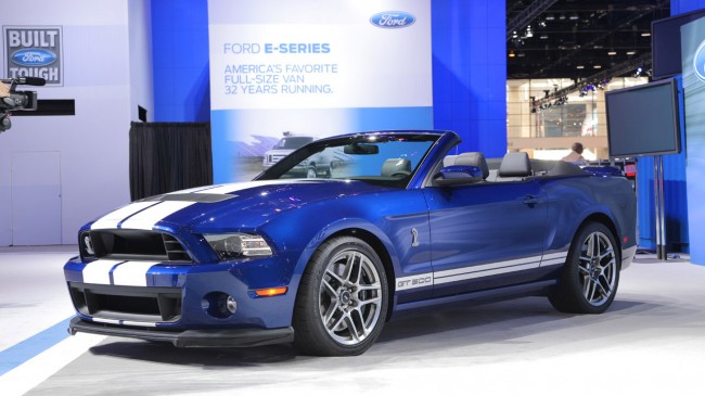 2013-ford-shelby-gt500-convertible-10