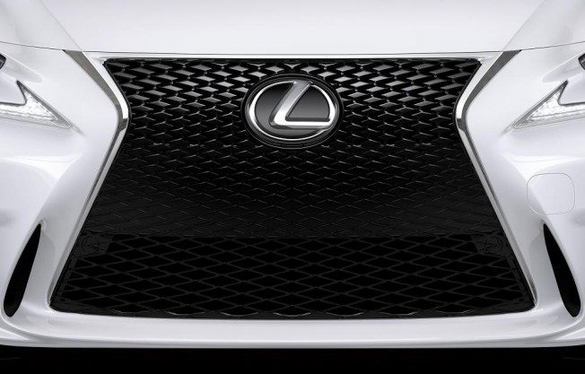 Lexus IS 250 F Sport (2014) Front Grille