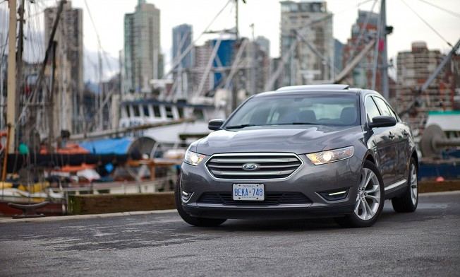 2013-Ford-Taurus-Review